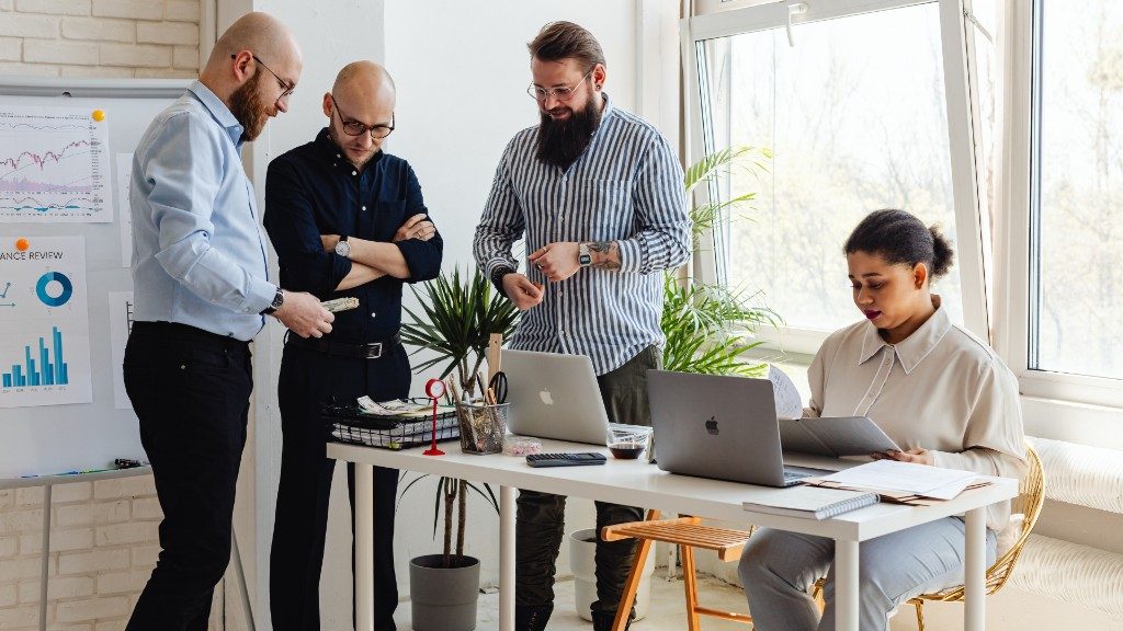 Cómo la automatización de procesos comerciales está redefiniendo la competitividad empresarial